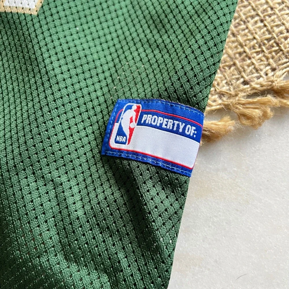 NBA Milwaukee Bucks Dog Jersey Pets First Apparel Green Number 01‎